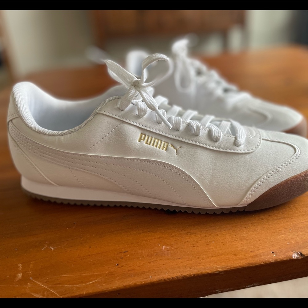 Puma Roma White/Gold.